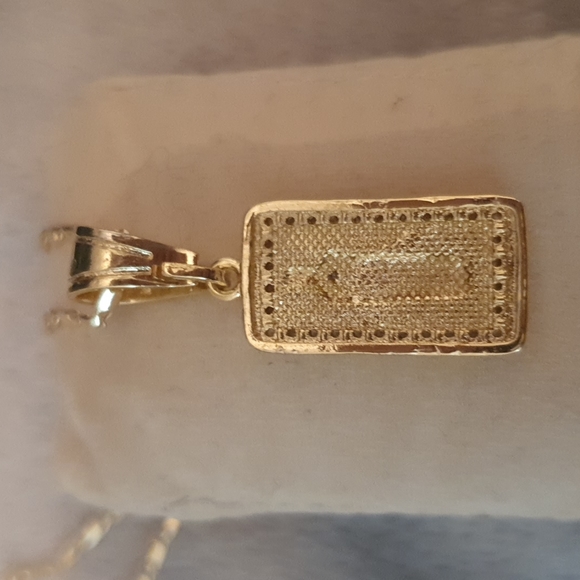 Brand New Idol Gold necklace - Picture 2 of 5